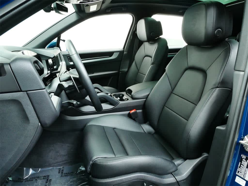 Thumbnail: 2024 Porsche Cayenne - 5