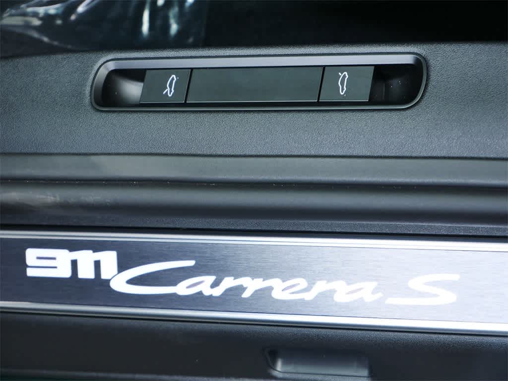 Thumbnail: 2026 Porsche 911 - 13