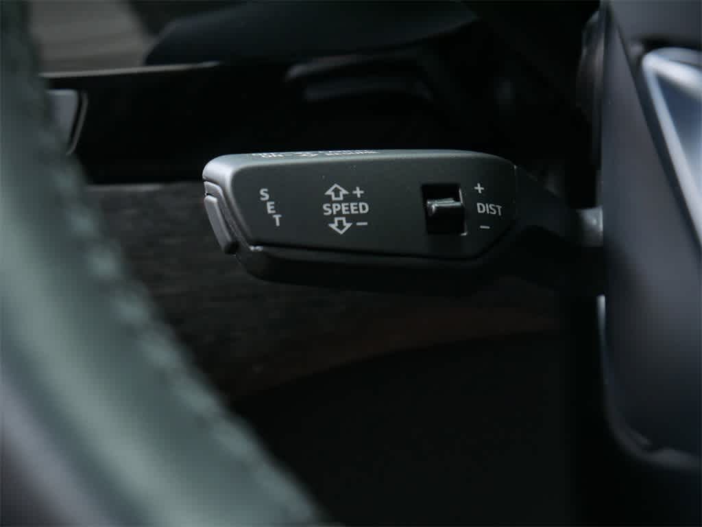 Thumbnail: 2019 Audi Q7 - 18