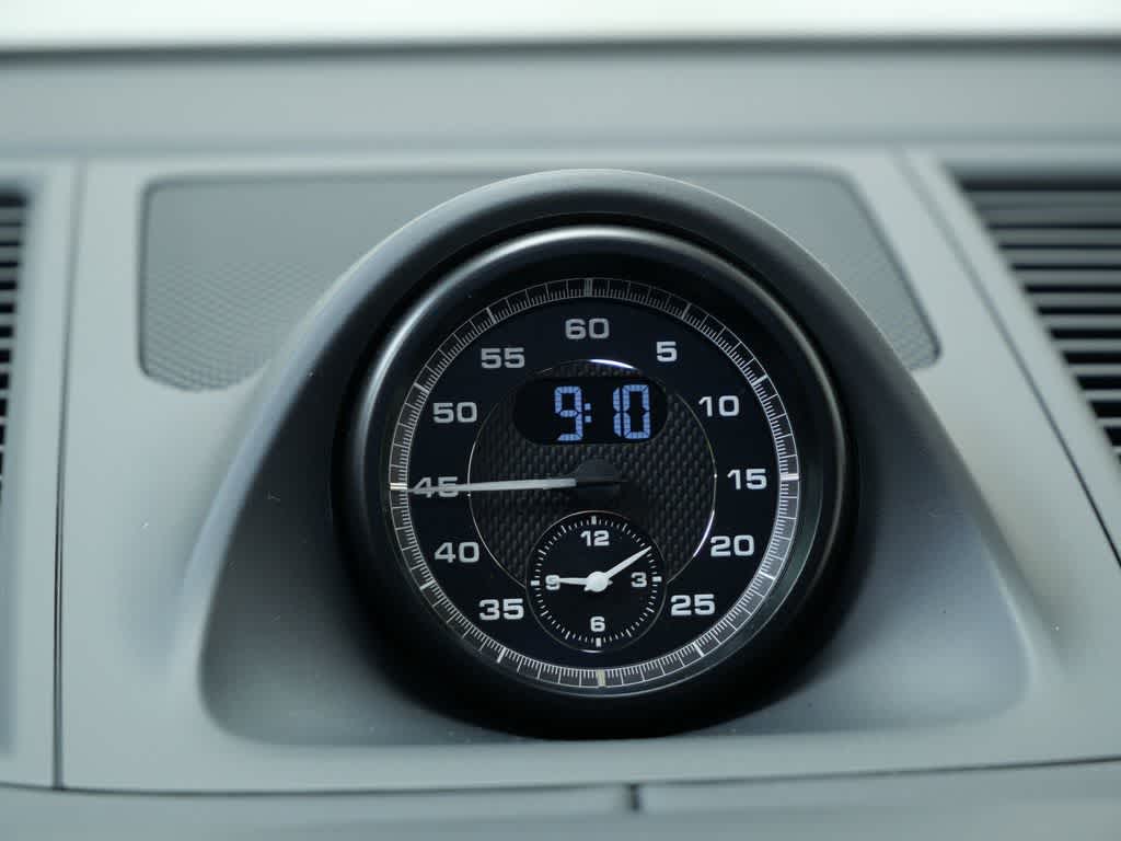 Thumbnail: 2026 Porsche Macan - 25