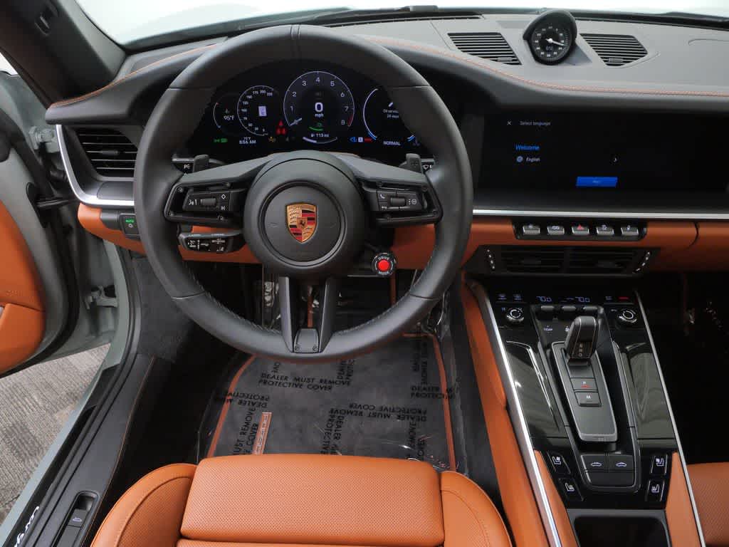Thumbnail: 2025 Porsche 911 - 15