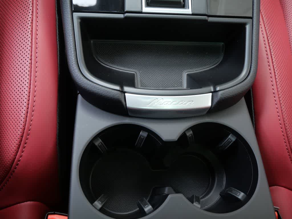 Thumbnail: 2026 Porsche Macan - 25