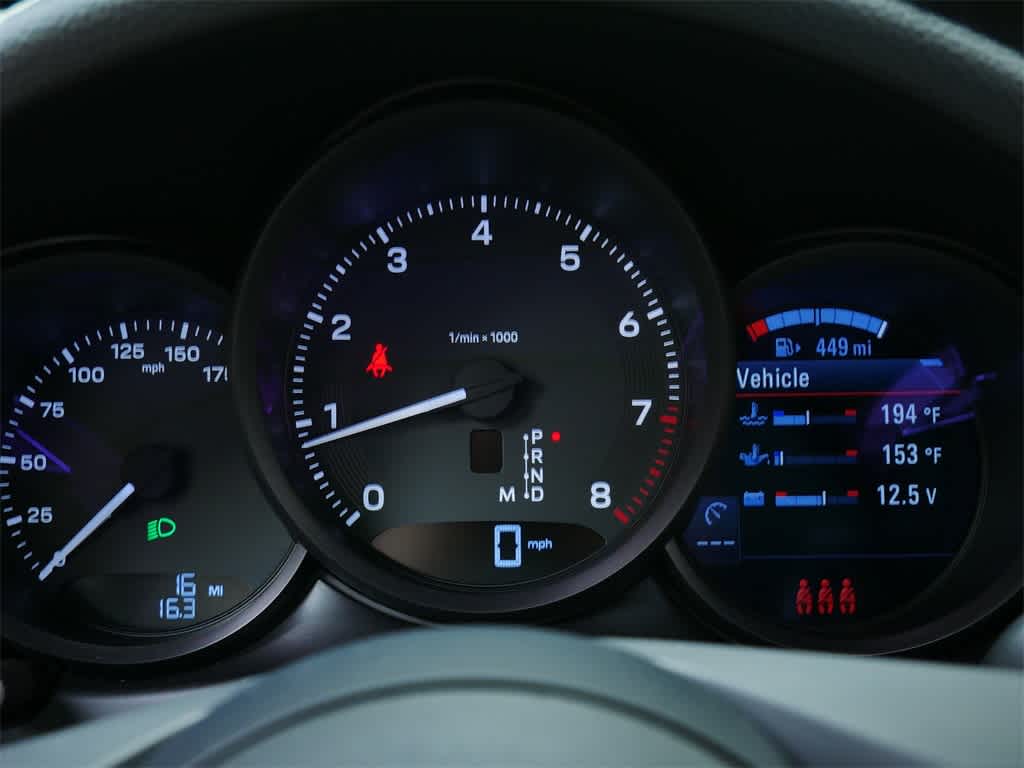 Thumbnail: 2026 Porsche Macan - 28