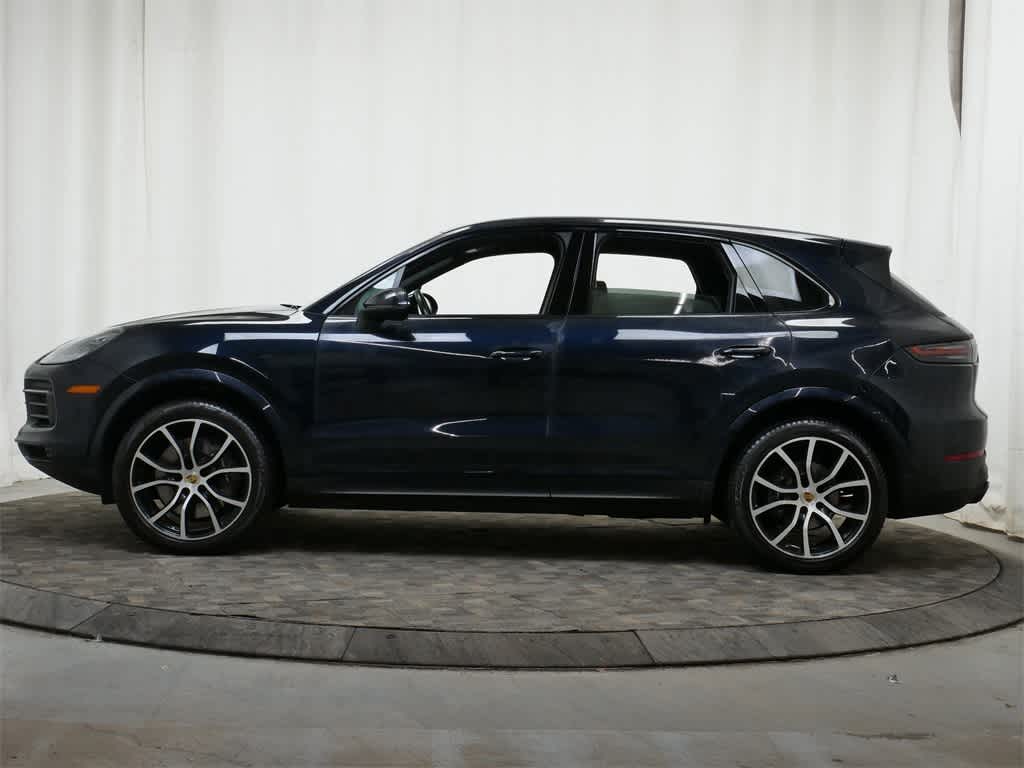 Thumbnail: 2023 Porsche Cayenne - 2