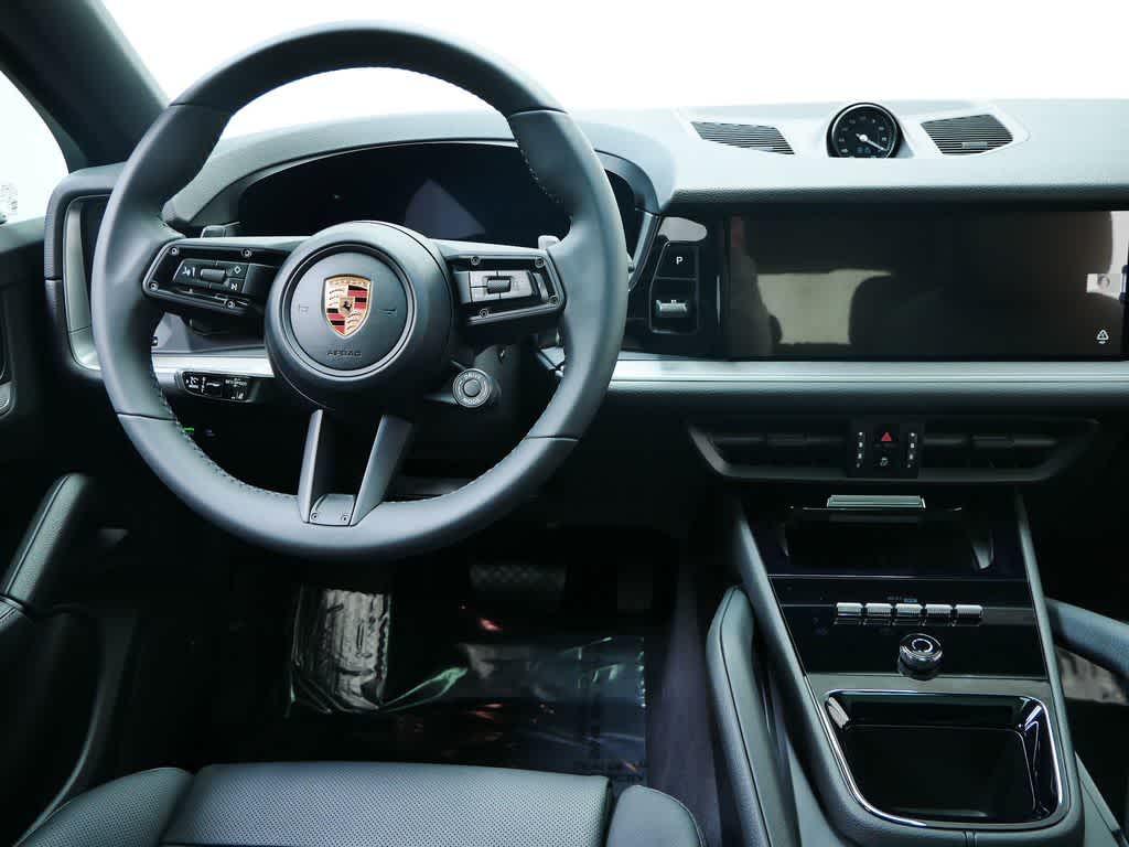 Thumbnail: 2026 Porsche Cayenne - 17