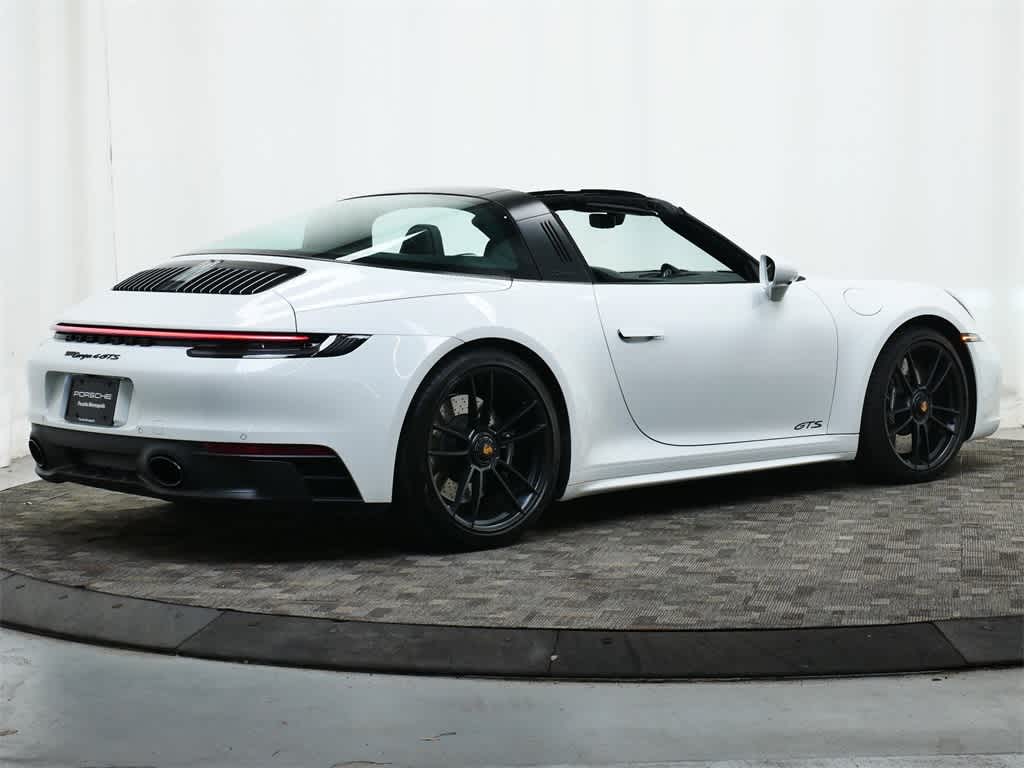 Thumbnail: 2023 Porsche 911 - 7