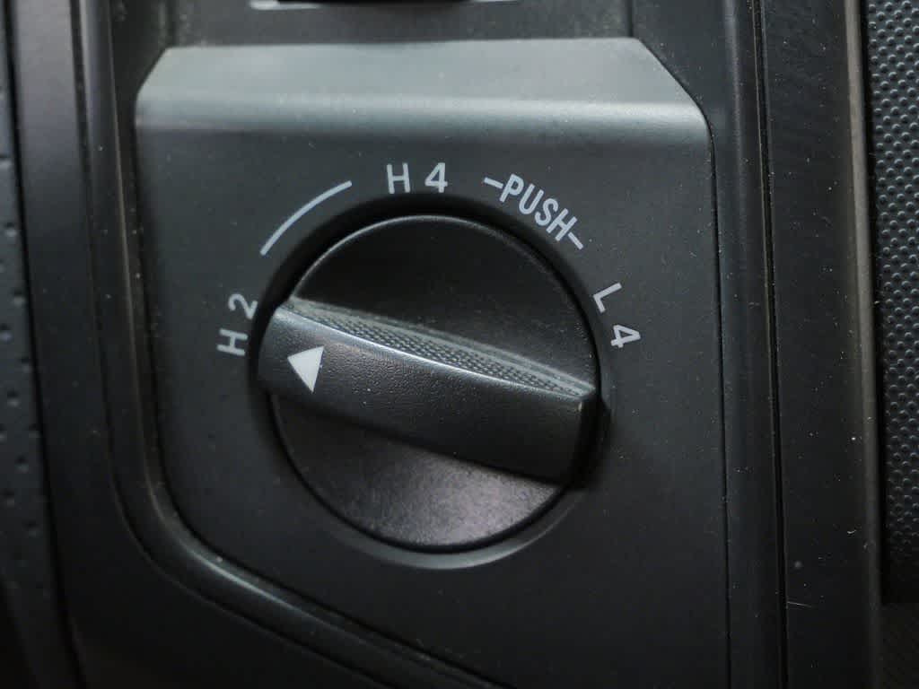 Thumbnail: 2011 Toyota Tacoma - 19