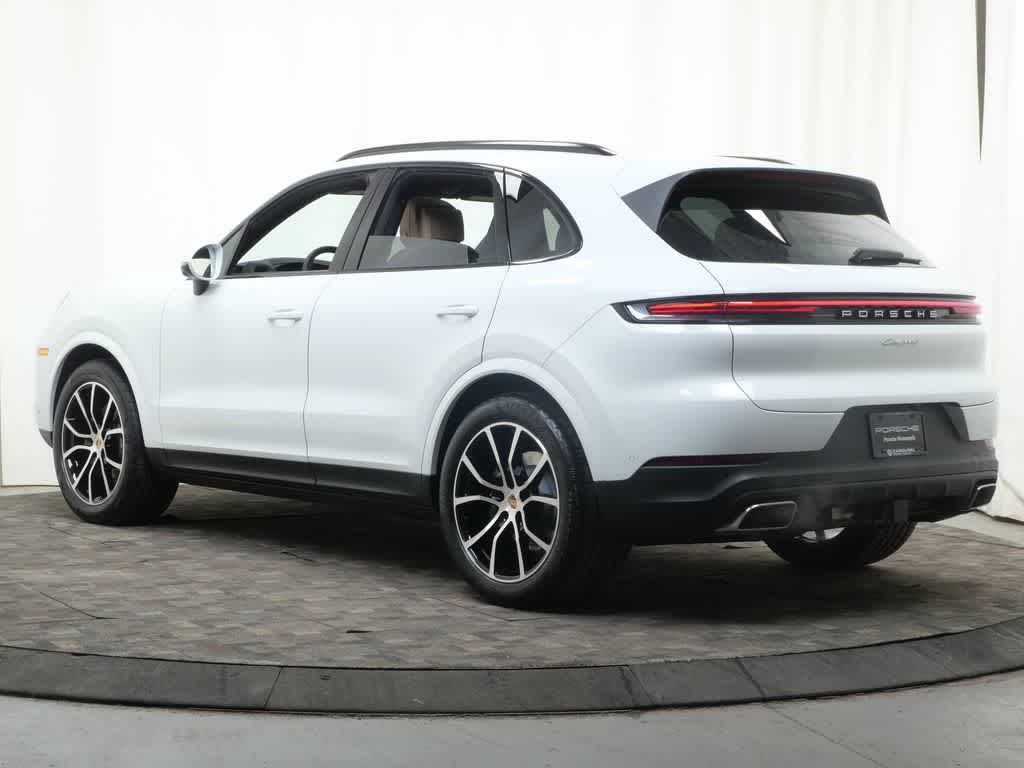 Thumbnail: 2026 Porsche Cayenne - 3