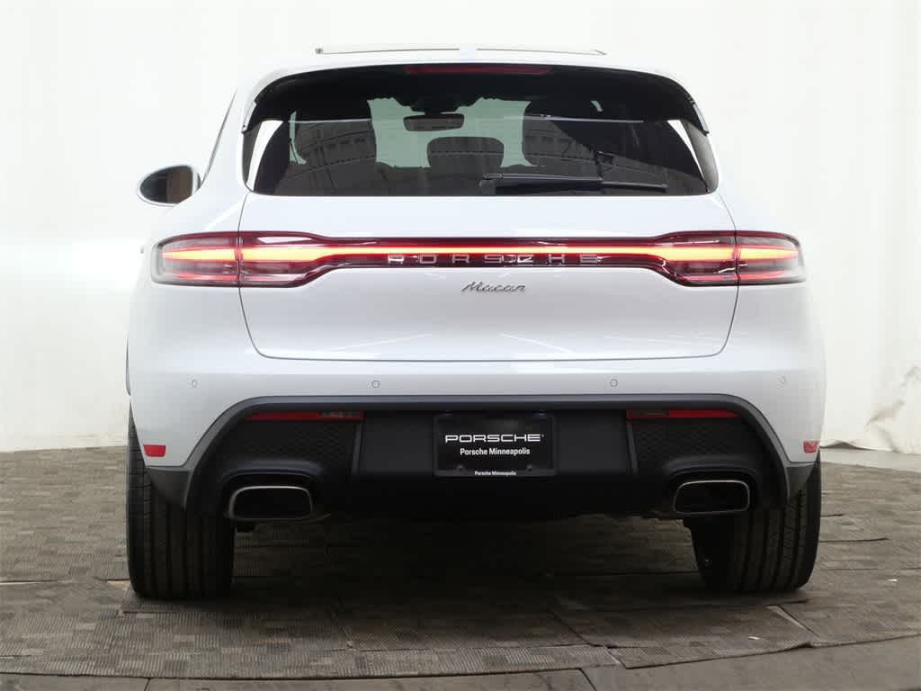 Thumbnail: 2026 Porsche Macan - 6