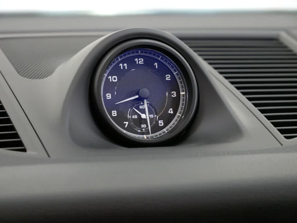 Thumbnail: 2025 Porsche Macan - 26