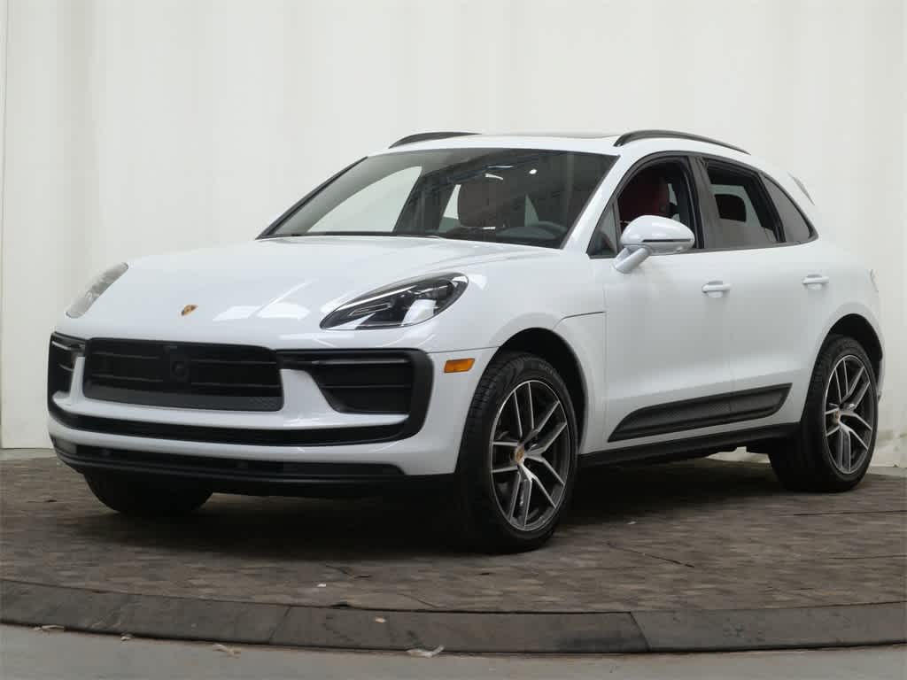 Thumbnail: 2025 Porsche Macan - 1