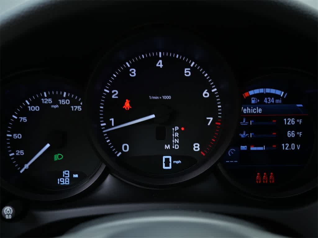 Thumbnail: 2026 Porsche Macan - 22