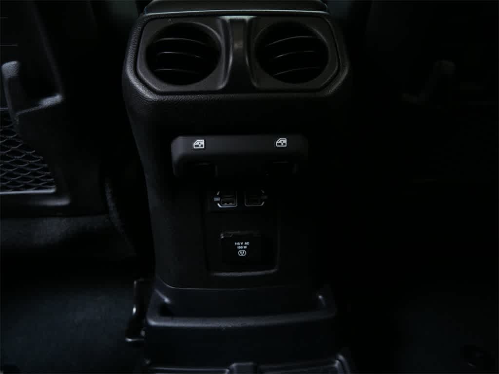 Thumbnail: 2022 Jeep Wrangler - 15