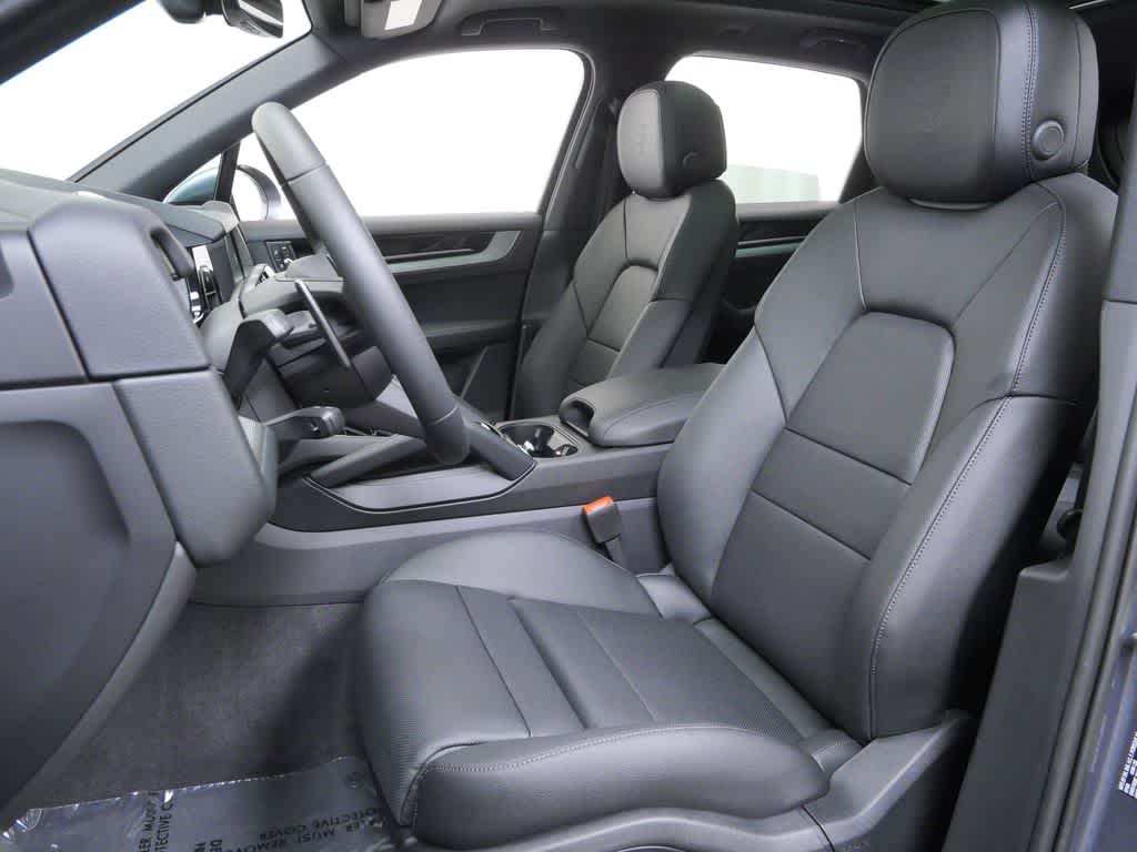 Thumbnail: 2026 Porsche Cayenne - 5