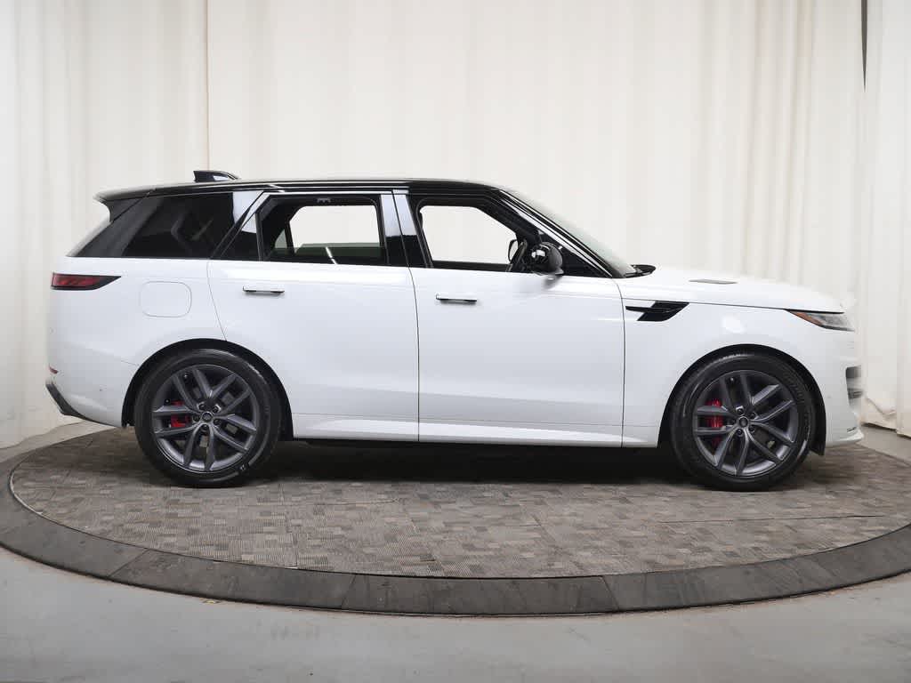 Thumbnail: 2024 Land Rover Range Rover Sport - 8