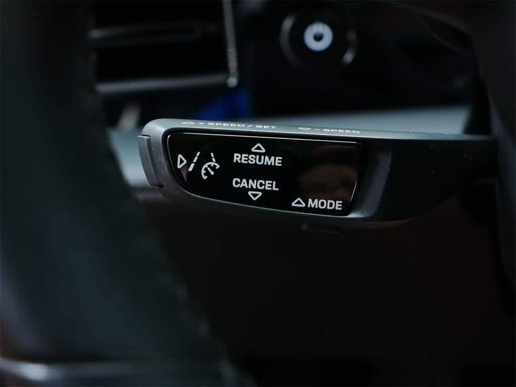 Thumbnail: 2020 Porsche Taycan - 19