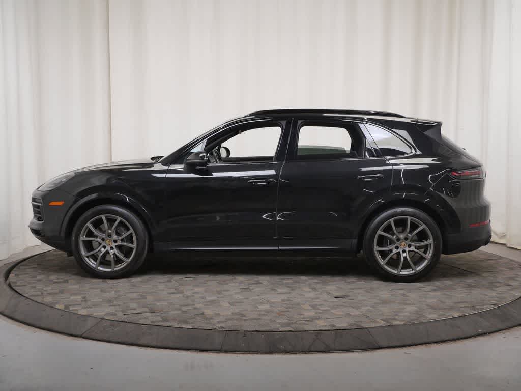 Thumbnail: 2023 Porsche Cayenne - 2