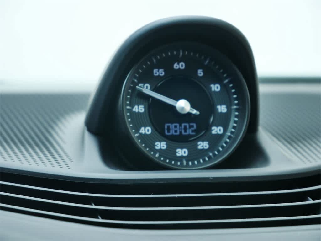 Thumbnail: 2020 Porsche Taycan - 26