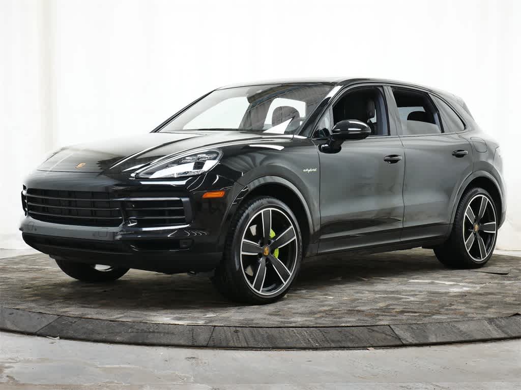 Thumbnail: 2023 Porsche Cayenne - 1