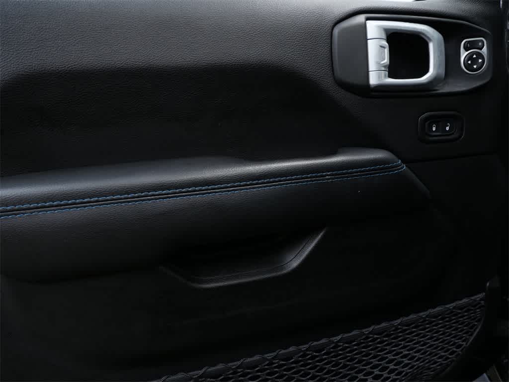 Thumbnail: 2022 Jeep Wrangler - 11