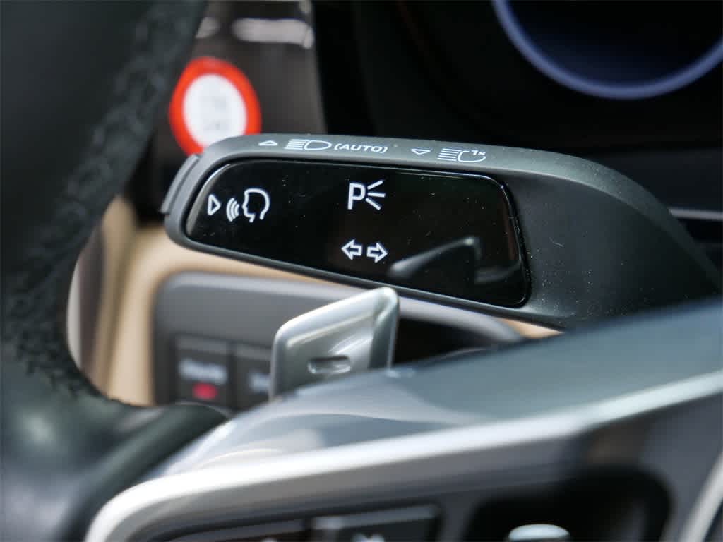 Thumbnail: 2022 Porsche Cayenne - 21