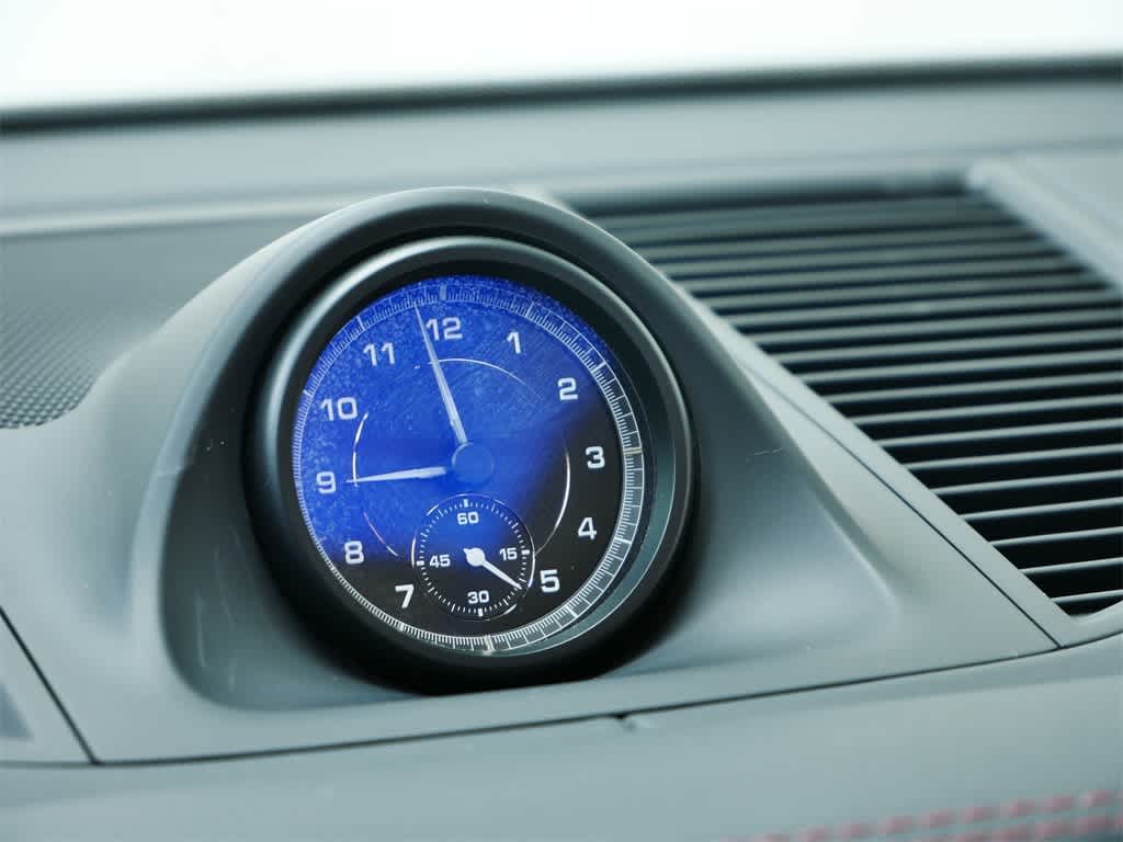 Thumbnail: 2023 Porsche Macan - 23