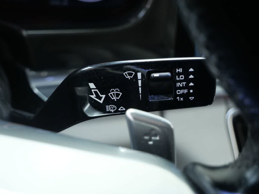 Thumbnail: 2017 Porsche Panamera - 23