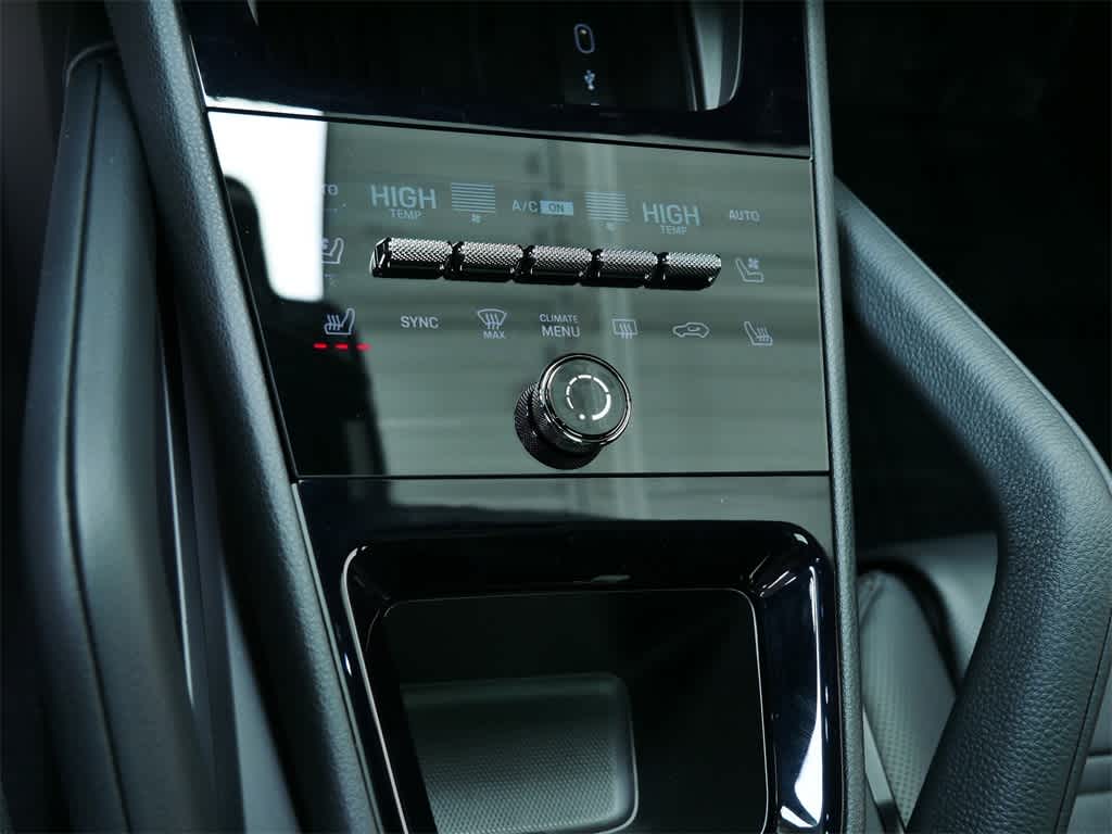 Thumbnail: 2026 Porsche Cayenne - 26