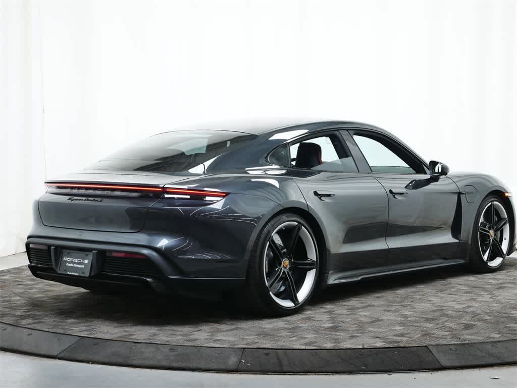 Thumbnail: 2021 Porsche Taycan - 7