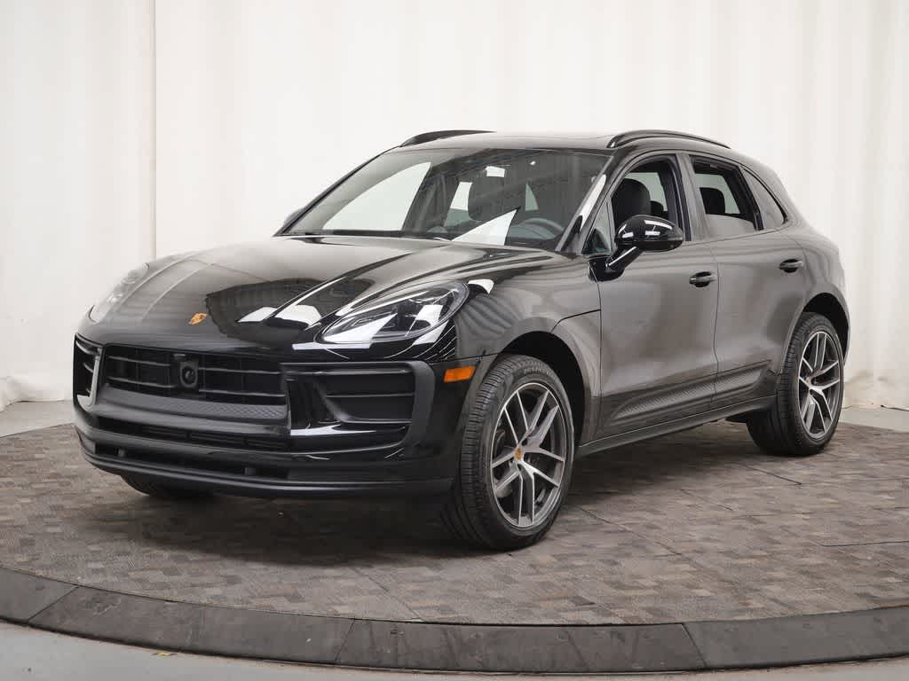 Thumbnail: 2026 Porsche Macan - 1