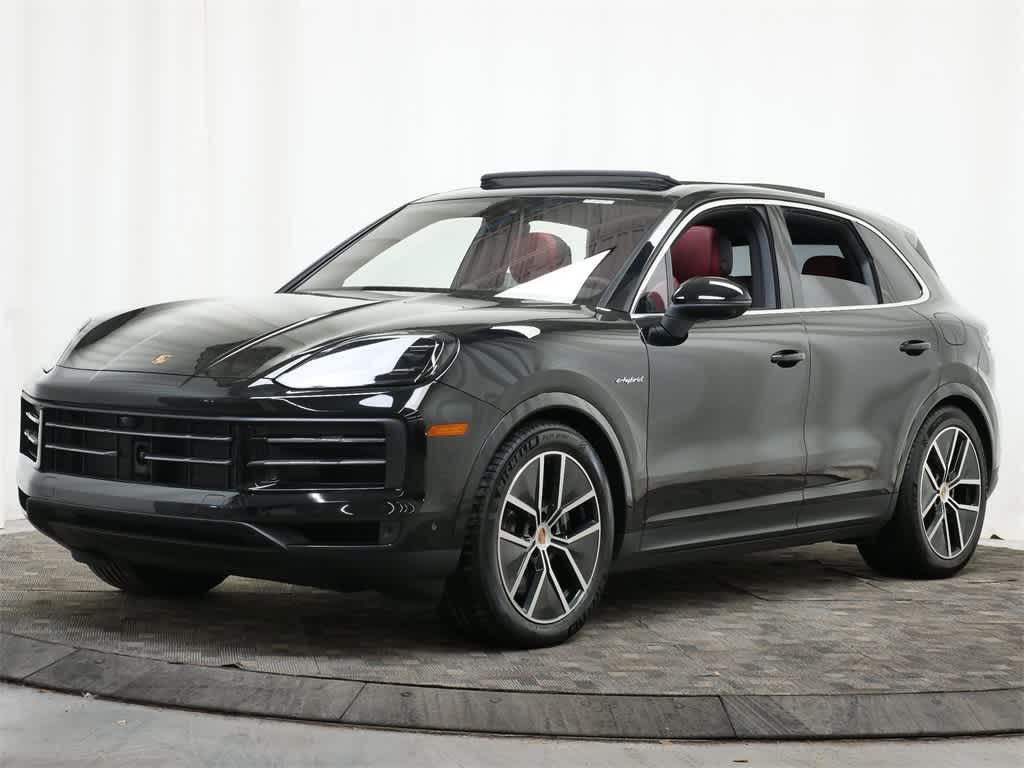 Thumbnail: 2025 Porsche Cayenne - 1