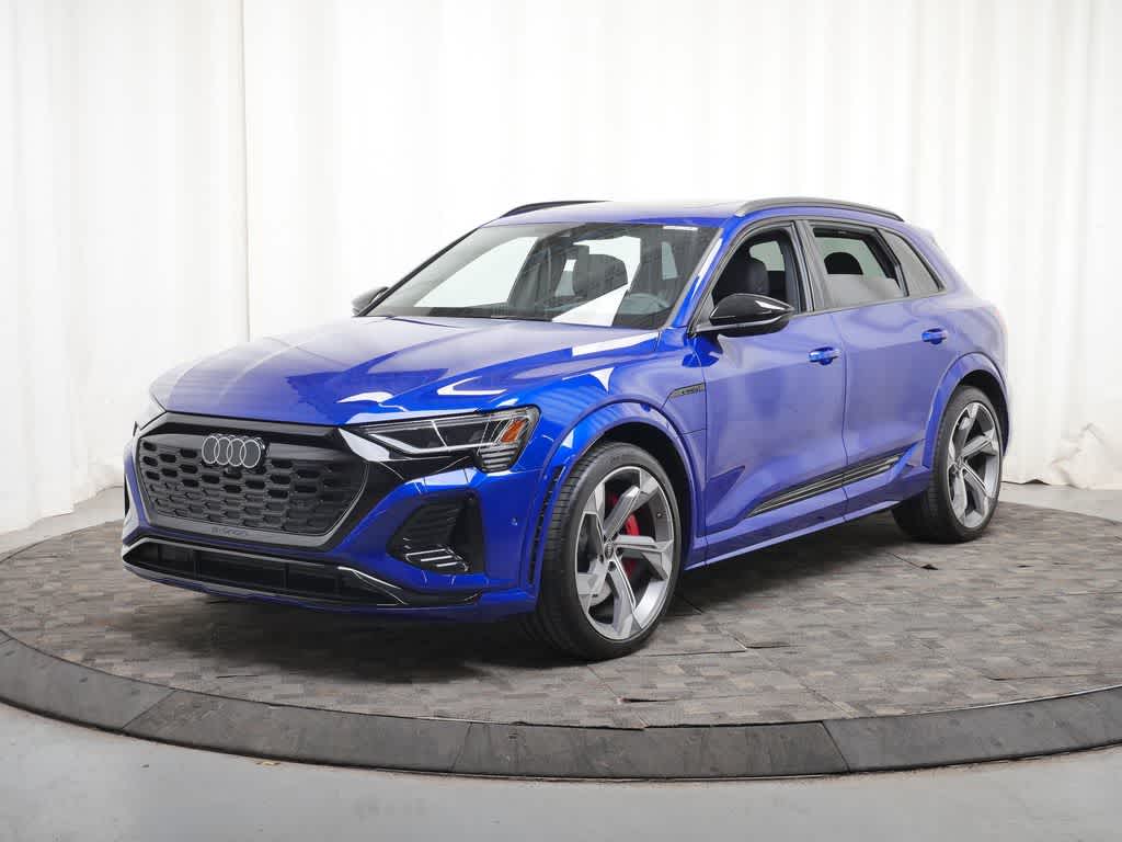 Thumbnail: 2024 Audi SQ8 e-tron - 1