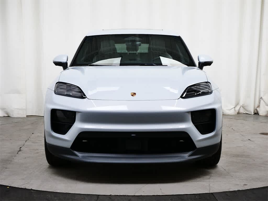 Thumbnail: 2025 Porsche Macan - 10
