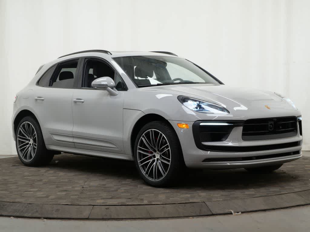 Thumbnail: 2025 Porsche Macan - 9