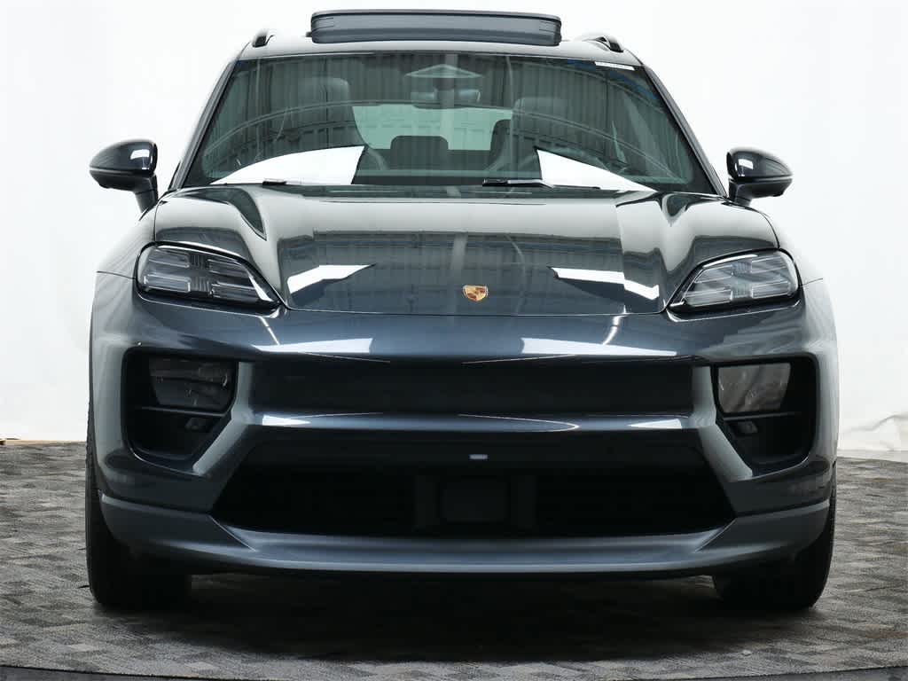 Thumbnail: 2025 Porsche Macan - 10