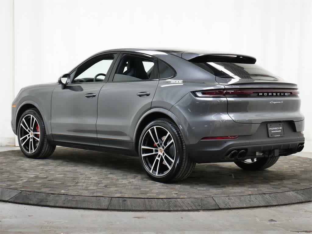 Thumbnail: 2026 Porsche Cayenne - 3