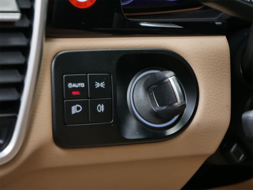 Thumbnail: 2023 Porsche Cayenne - 18