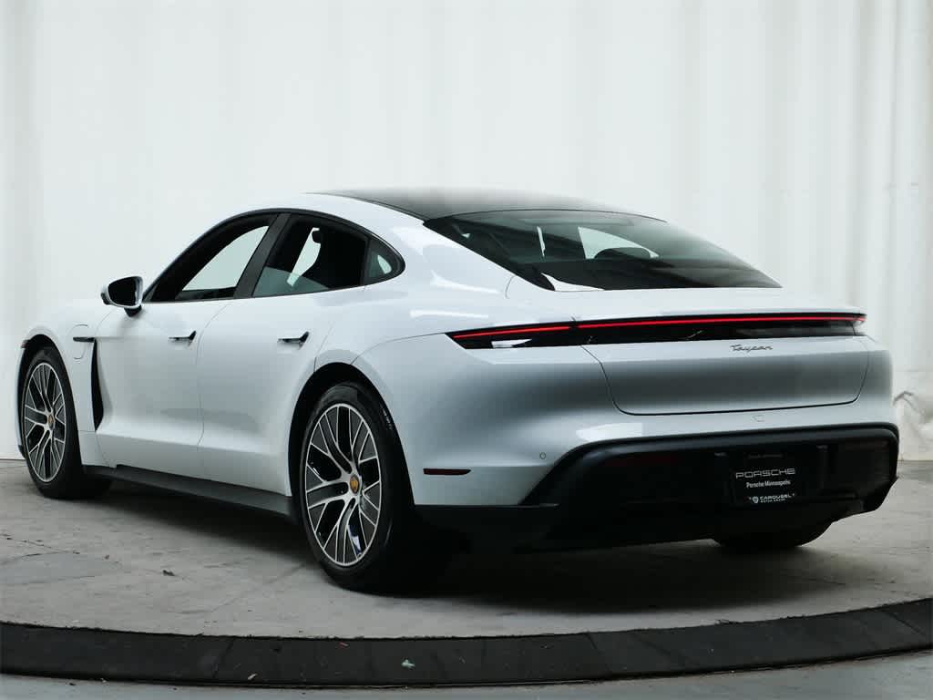 2022 Porsche Taycan  3