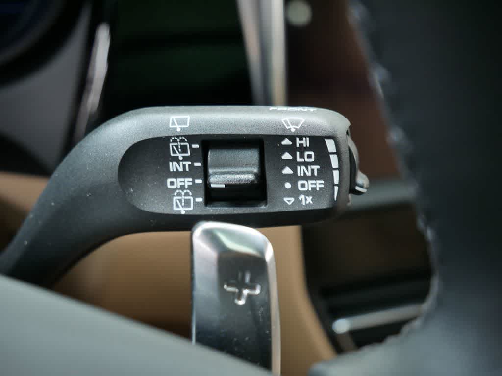 Thumbnail: 2025 Porsche Macan - 23