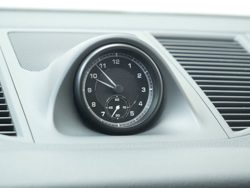 Thumbnail: 2026 Porsche Macan - 22