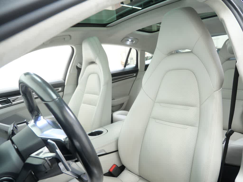 Thumbnail: 2017 Porsche Panamera - 5