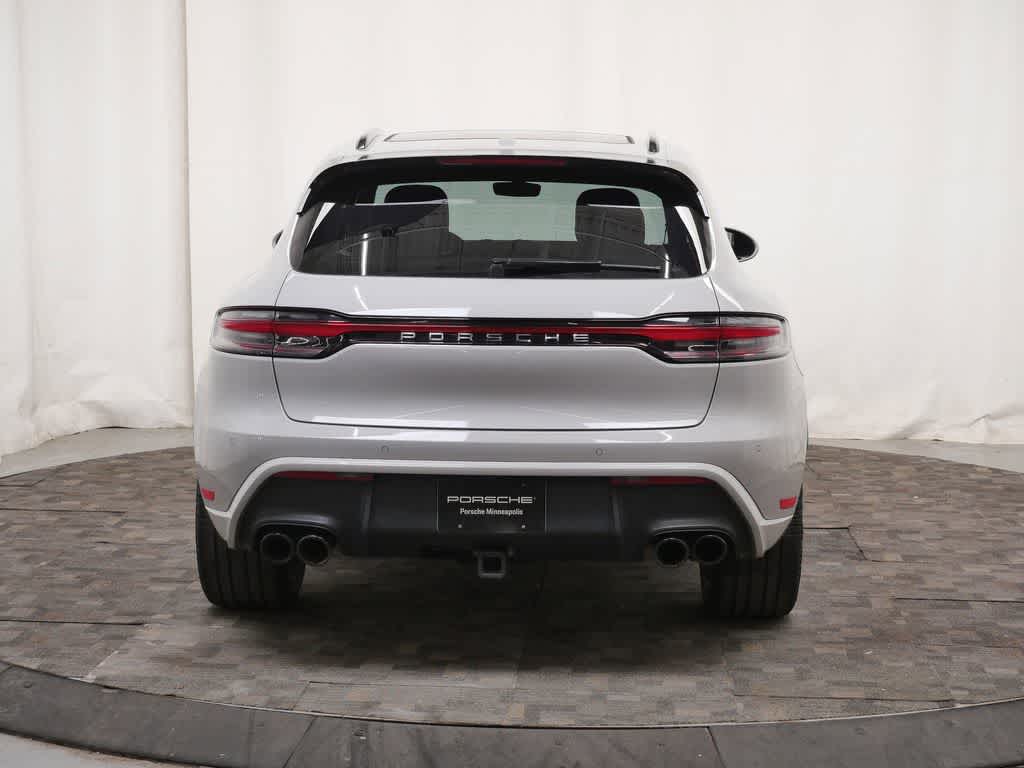 Thumbnail: 2023 Porsche Macan - 6