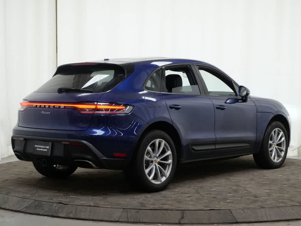 Thumbnail: 2025 Porsche Macan - 6
