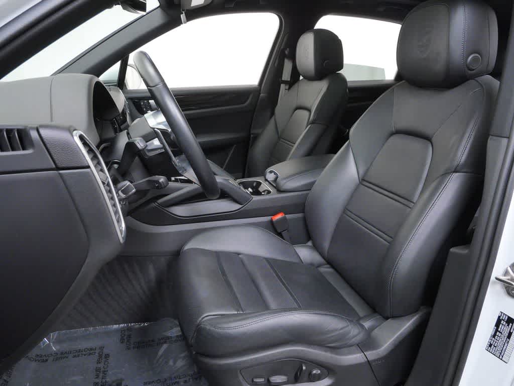 Thumbnail: 2022 Porsche Cayenne - 5