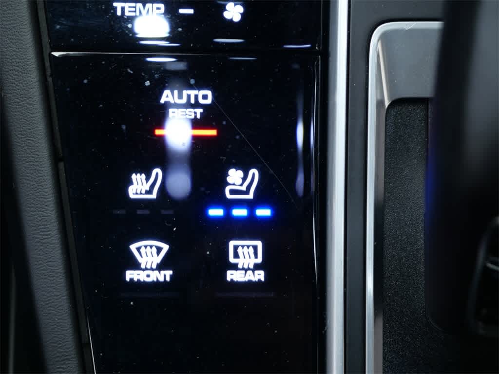 Thumbnail: 2023 Porsche Cayenne - 26