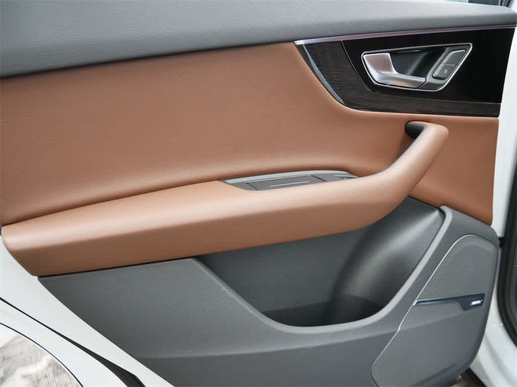 Thumbnail: 2019 Audi Q7 - 13