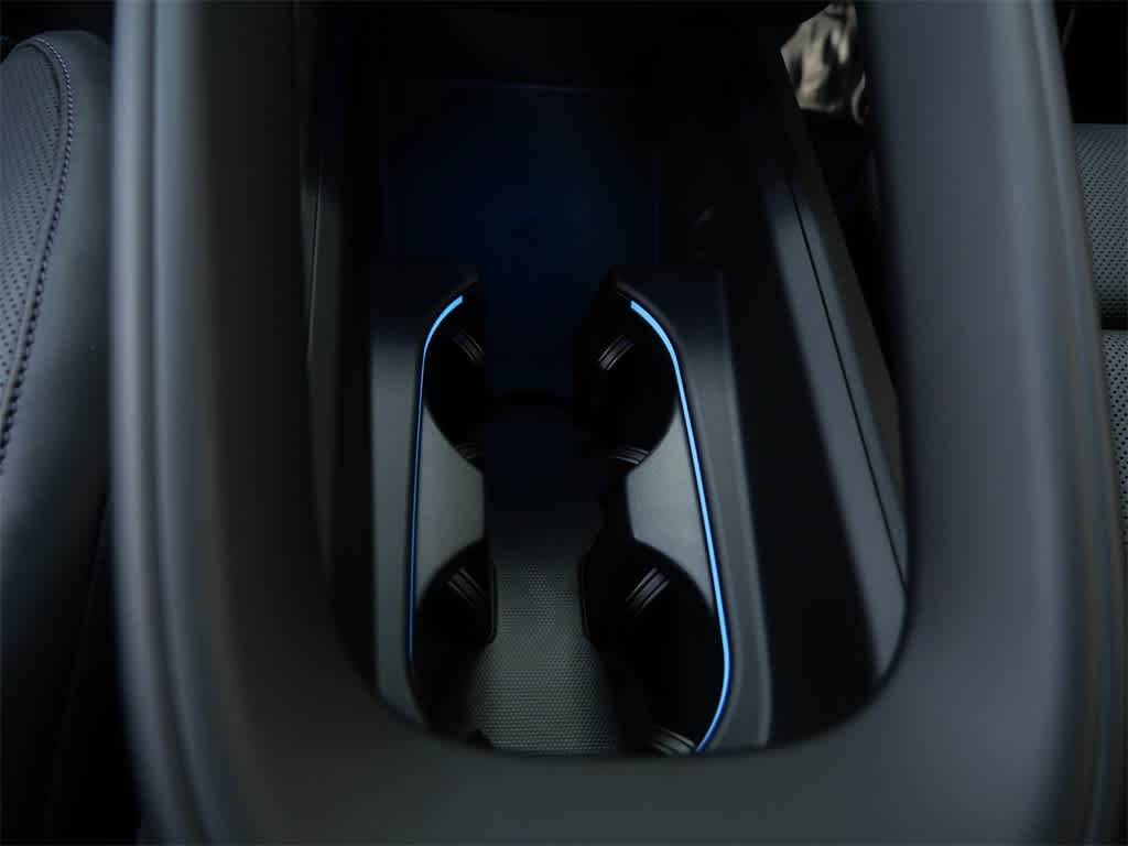 Thumbnail: 2026 Porsche Macan - 17