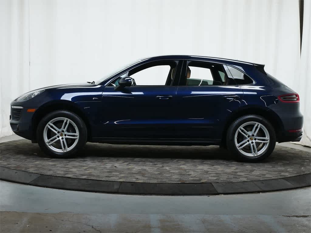 Thumbnail: 2018 Porsche Macan - 2