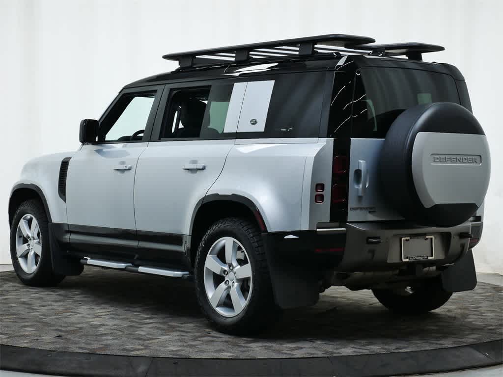 Thumbnail: 2023 Land Rover Defender - 3