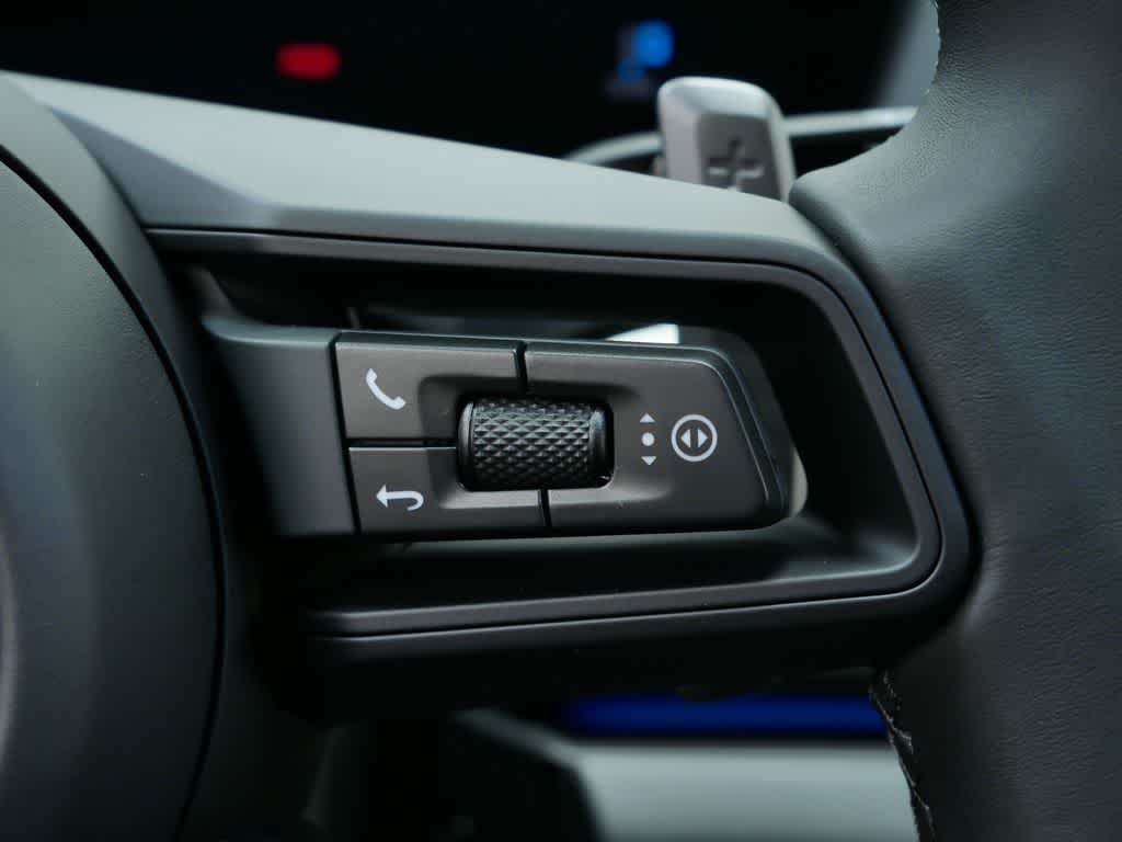 Thumbnail: 2026 Porsche Panamera - 21